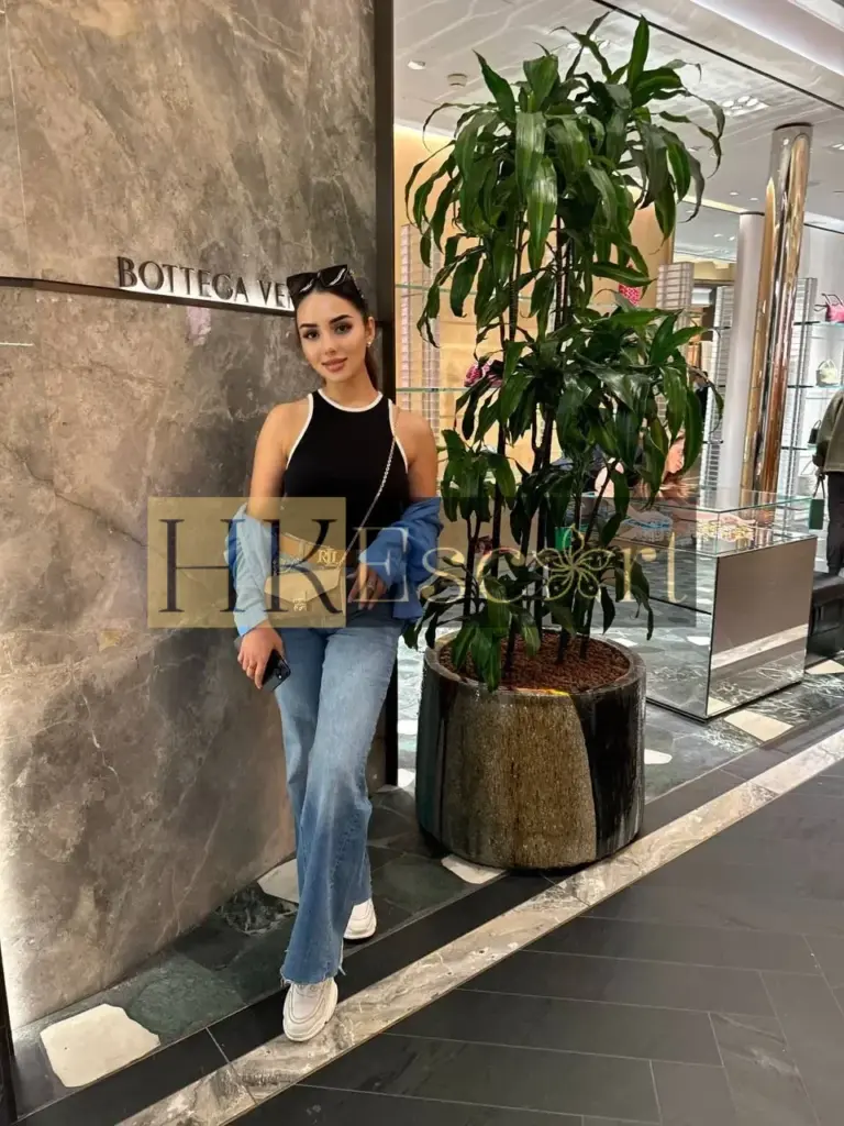 Beatrice - Escort Hong Kong, bust 1, height 174 cm, weight 57 kg