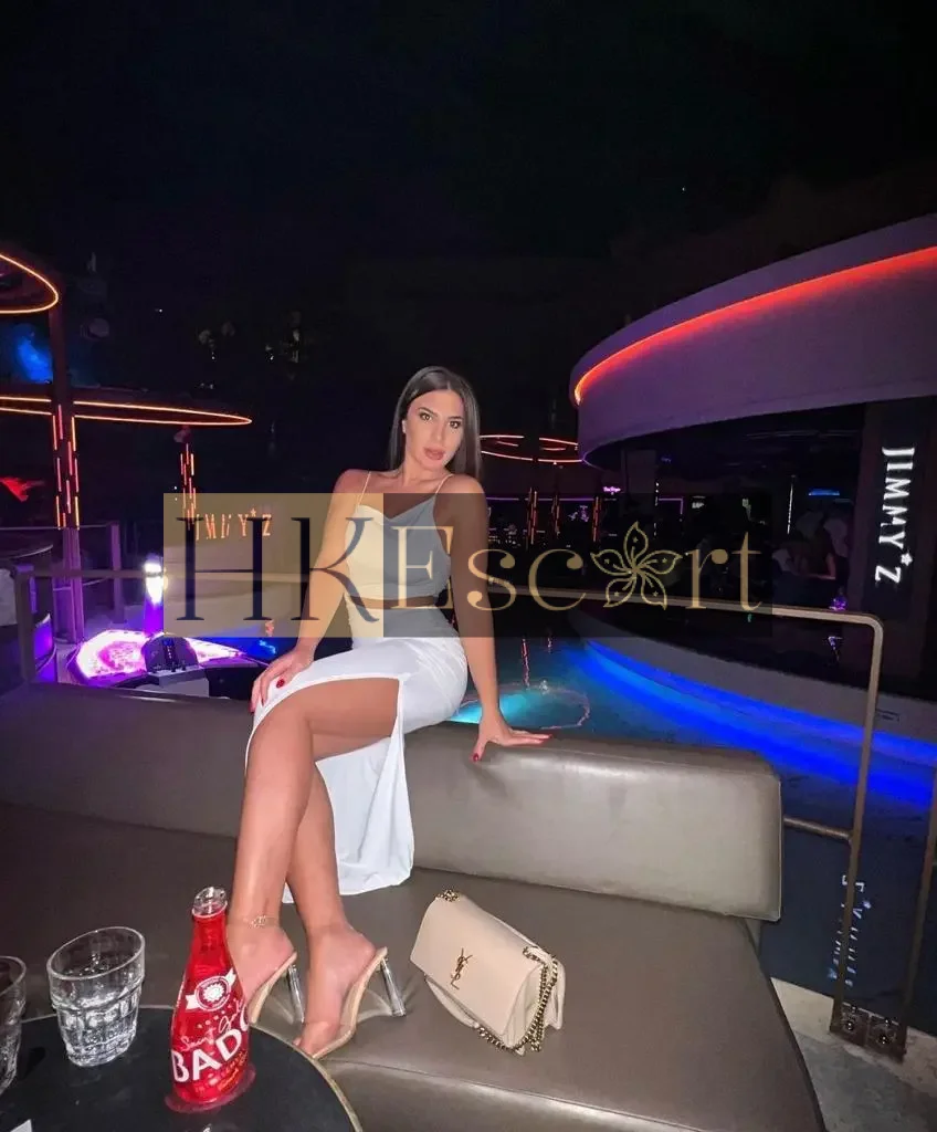 Rebecca - Escort Hong Kong, bust 3, height 178 cm, weight 61 kg