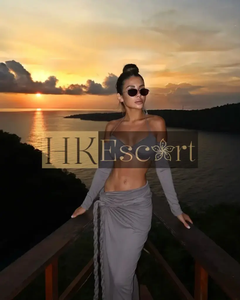 Cecilia - Escort Hong Kong, bust 2, height 175 cm, weight 56 kg