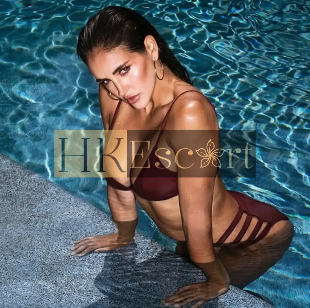 Isabella - Escort Hong Kong, bust 4, height 163 cm, weight 56 kg