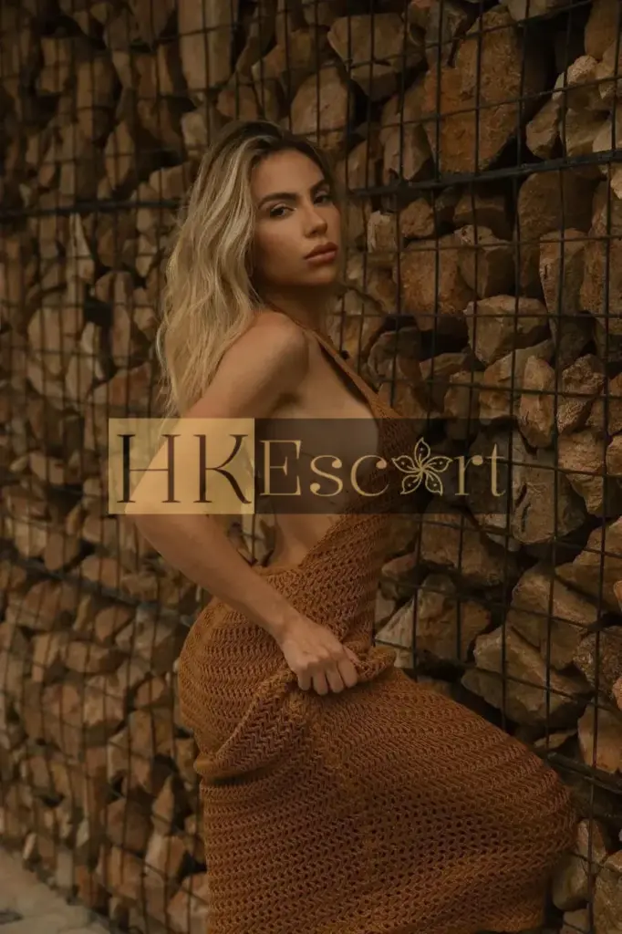 Zara - Escort Hong Kong, bust 2, height 172 cm, weight 56 kg