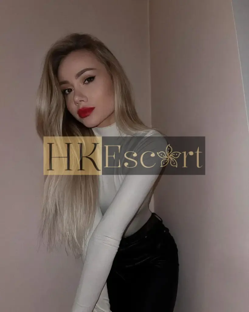 Hazel - Escort Hong Kong, bust 1, height 172 cm, weight 58 kg
