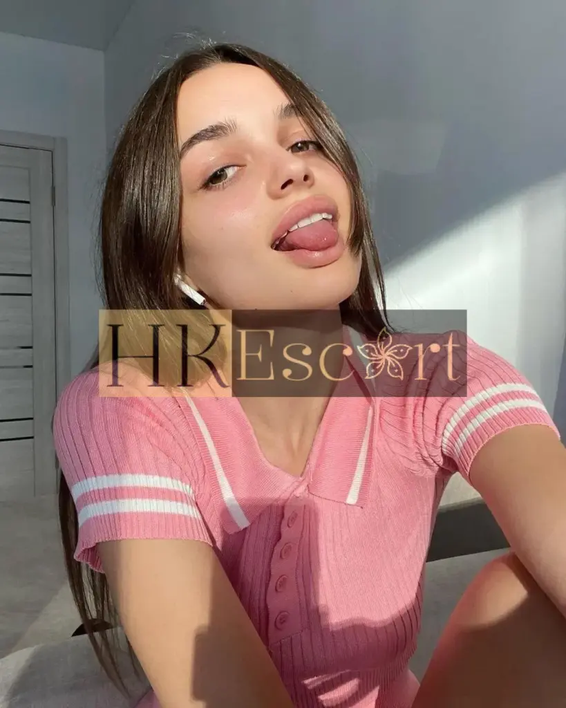 Angela - Escort Hong Kong, bust 1, height 176 cm, weight 58 kg