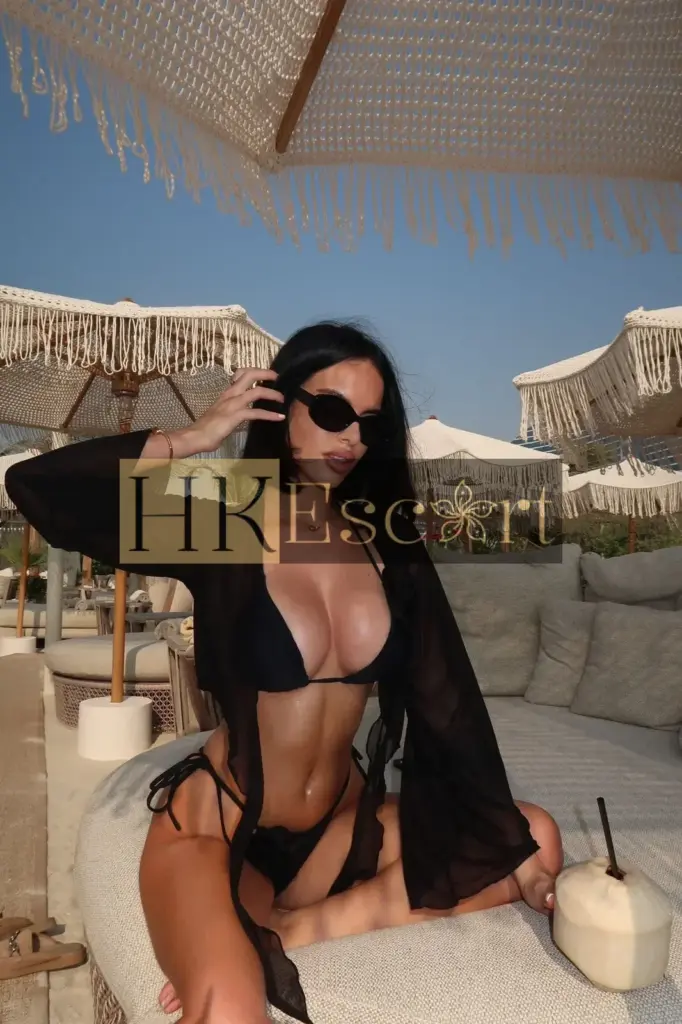 Ketrin - Escort Hong Kong, bust 3, height 165 cm, weight 52 kg