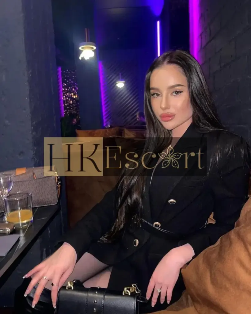 Kylie - Escort Hong Kong, bust 1, height 168 cm, weight 59 kg