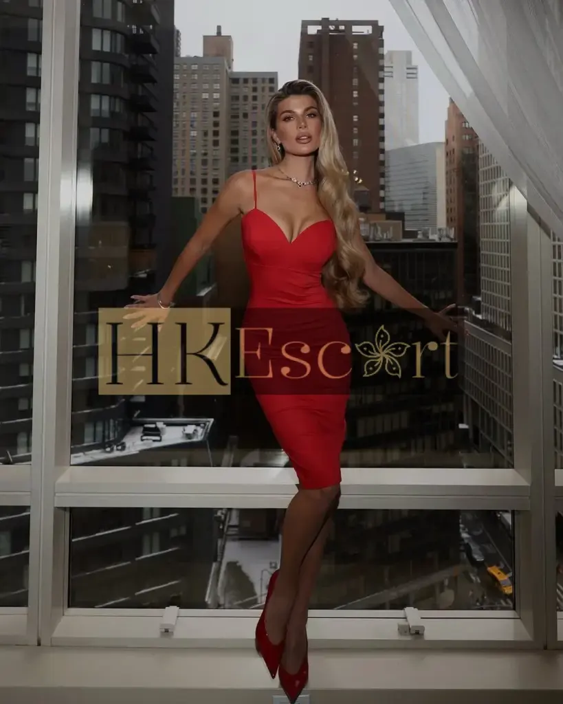 Evelyn - Escort Hong Kong, bust 3, height 176 cm, weight 62 kg
