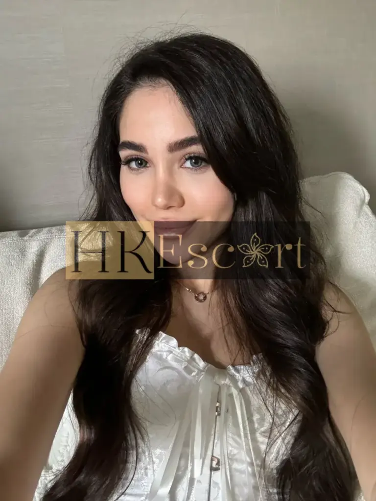 Dayna - Escort Hong Kong, bust 2, height 166 cm, weight 50 kg
