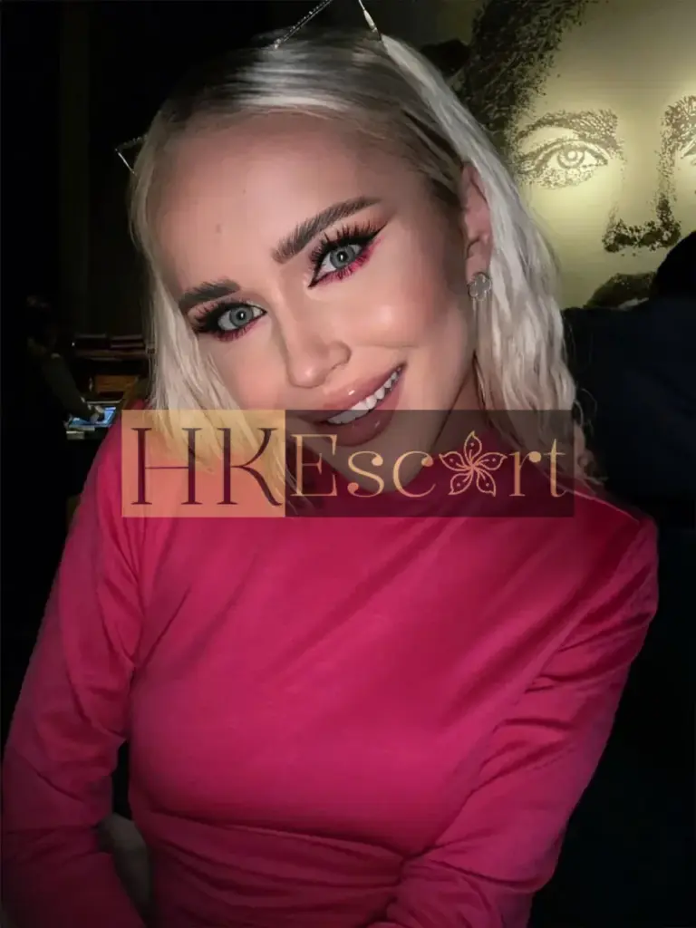 Tati - Escort Hong Kong, bust 2, height 167 cm, weight 44 kg