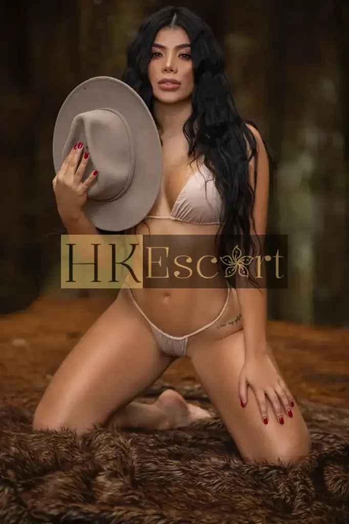 Serena - Escort Hong Kong, bust 3, height 175 cm, weight 60 kg