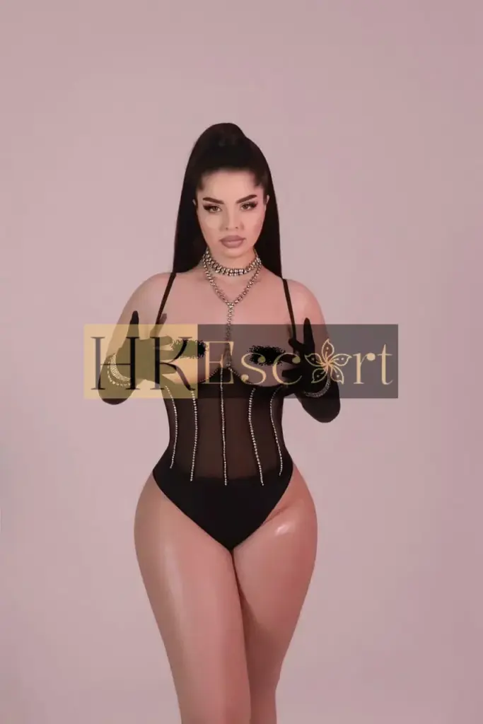 Samira - Escort Hong Kong, bust 3, height 177 cm, weight 68 kg