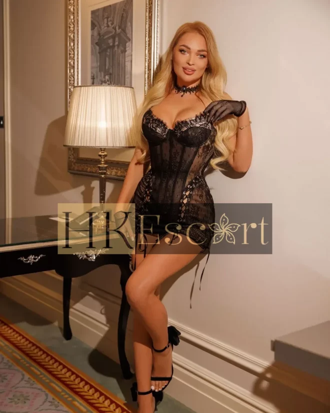 Veronica, 25 years old, weight 69 kg, height 177 cm