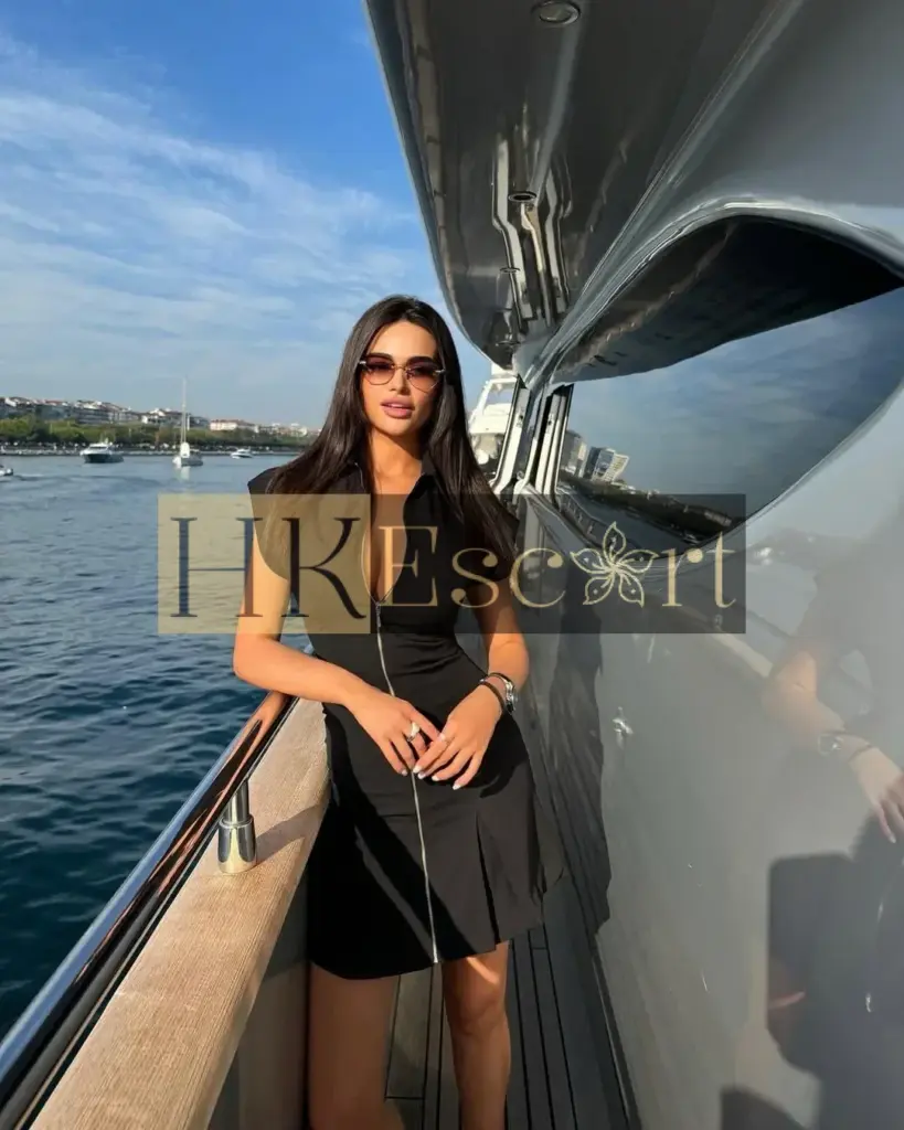 Helena - Escort Hong Kong, bust 3, height 169 cm, weight 57 kg