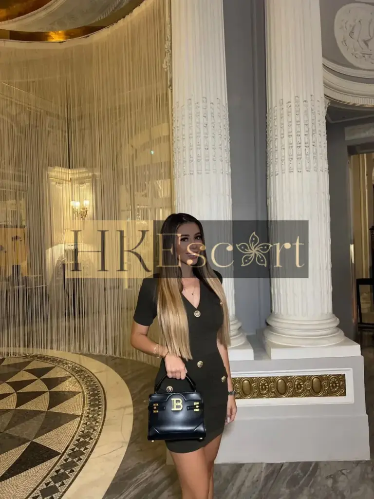 Quinn - Escort Hong Kong, bust 2, height 170 cm, weight 56 kg