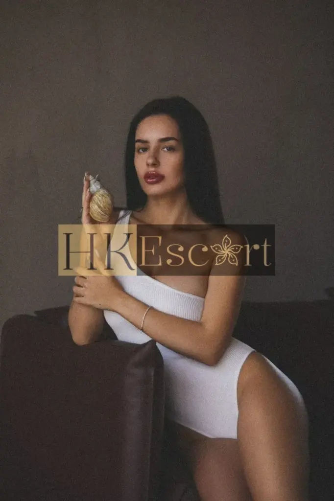 Alina - Escort Hong Kong, bust 3, height 165 cm, weight 49 kg