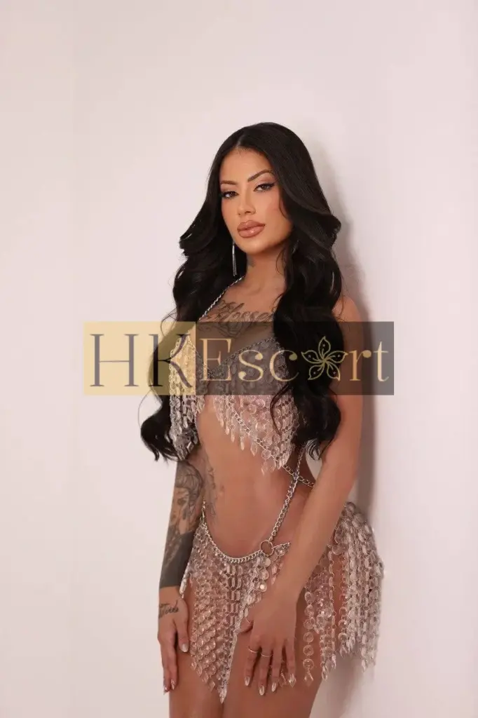 Valerie - Escort Hong Kong, bust 3, height 176 cm, weight 60 kg