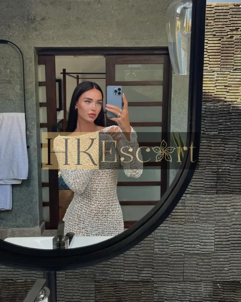 Fiona - Escort Hong Kong, bust 1, height 172 cm, weight 56 kg