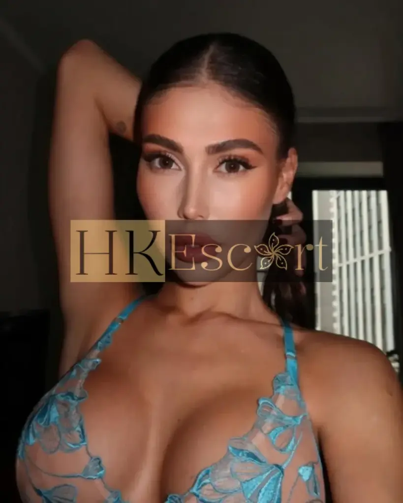 Seraphina - Escort Hong Kong, bust 3, height 177 cm, weight 60 kg