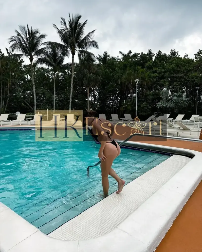 Victoria - Escort Hong Kong, bust 2, height 175 cm, weight 60 kg