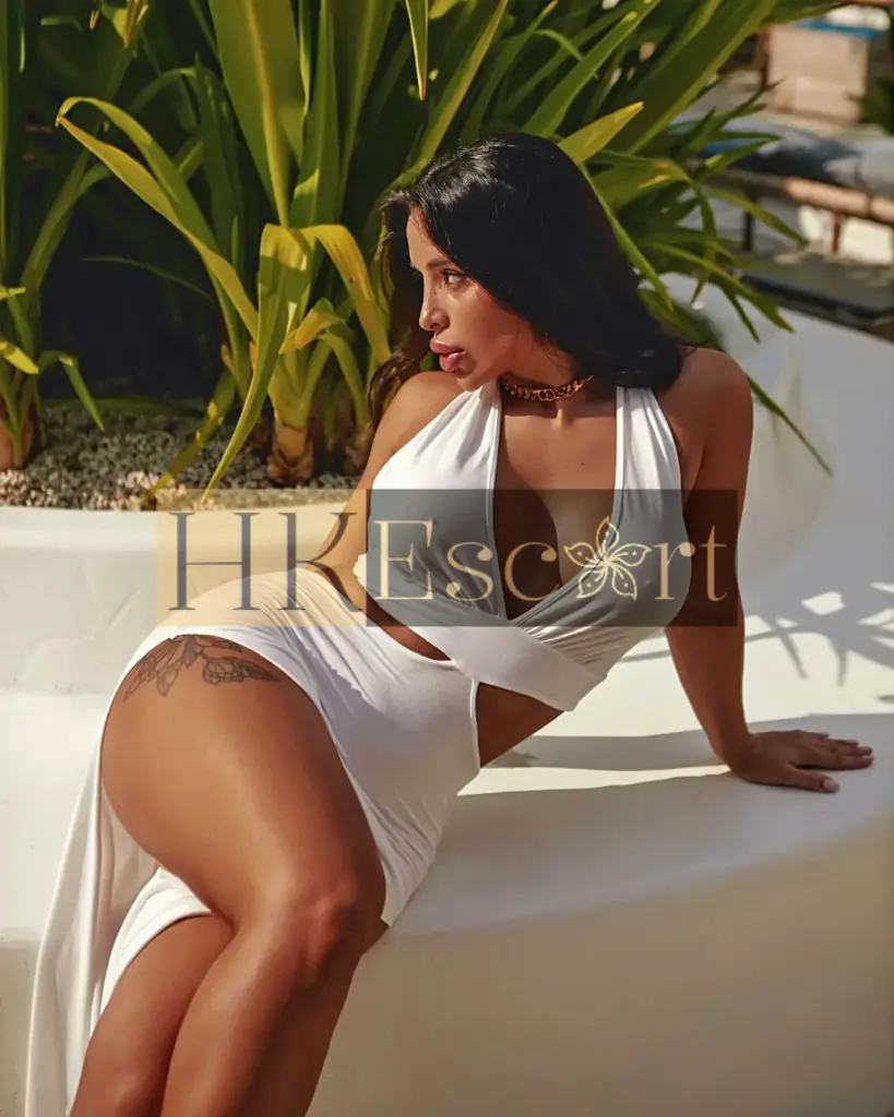 Emmy - Escort Hong Kong, bust 3, height 165 cm, weight 50 kg