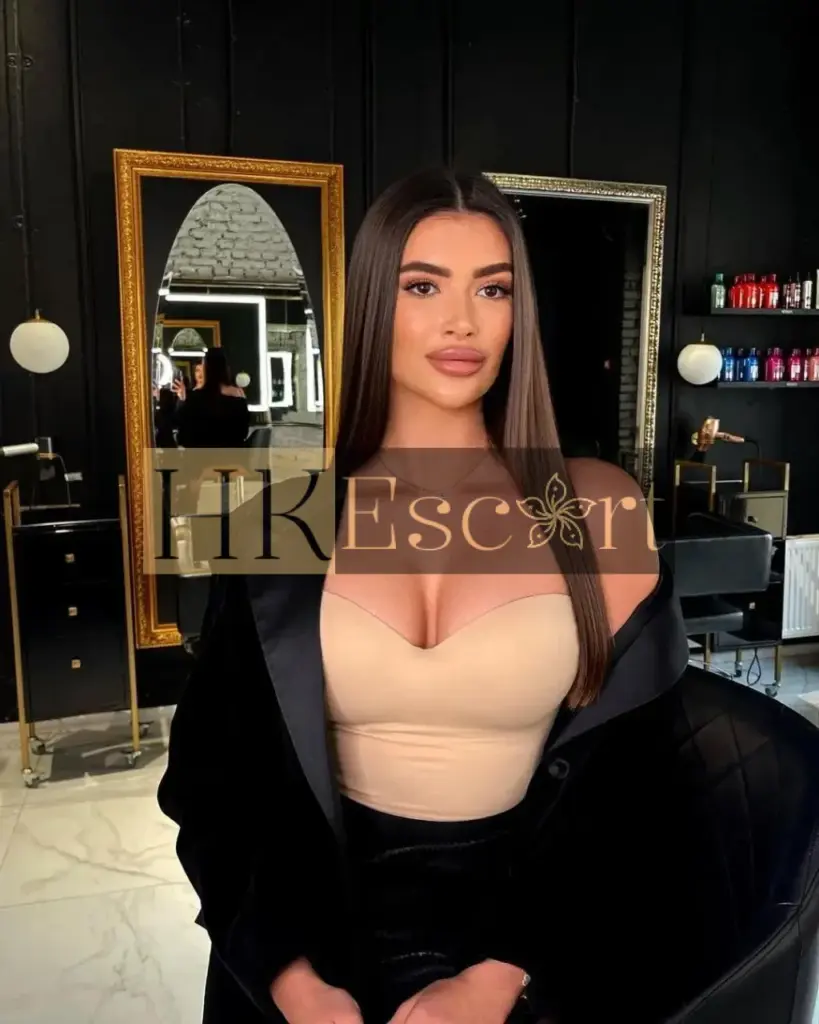 Margot - Escort Hong Kong, bust 3, height 178 cm, weight 59 kg