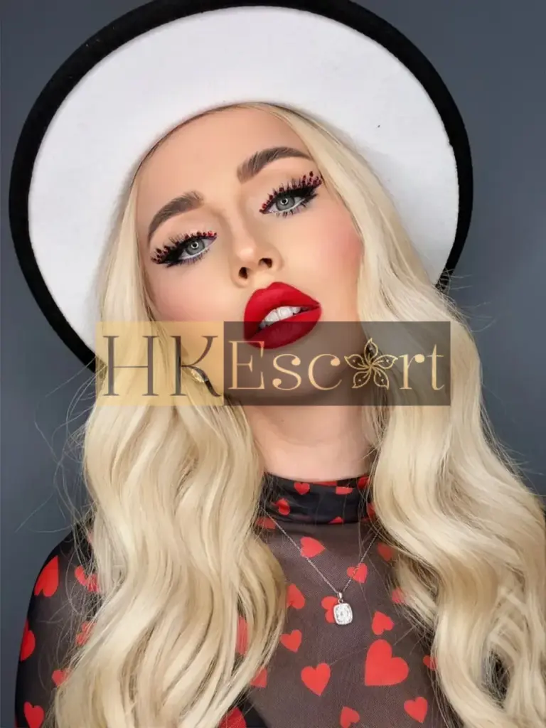 Tati - Escort Hong Kong, bust 2, height 167 cm, weight 44 kg