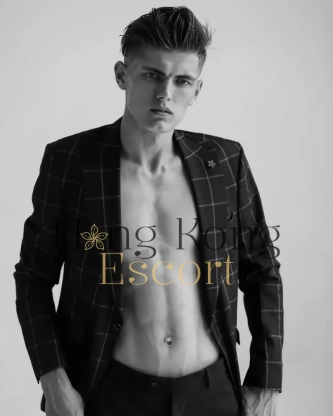 Jhon, 19 years old, weight 78 kg, height 186 cm