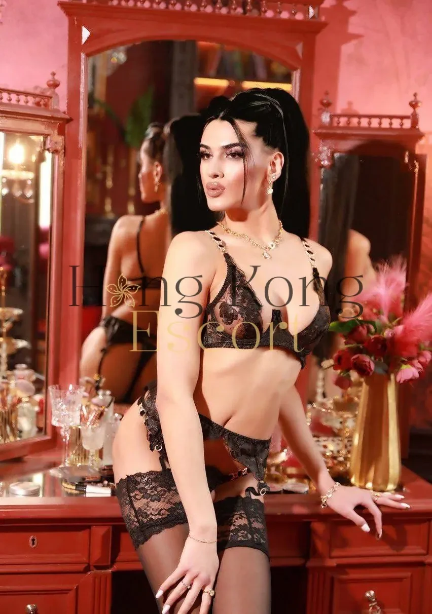Arina - Escort Hong Kong, bust 3, height 174 cm, weight 58 kg
