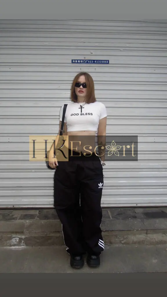 Lina - Escort Hong Kong, bust 1, height 166 cm, weight 57 kg
