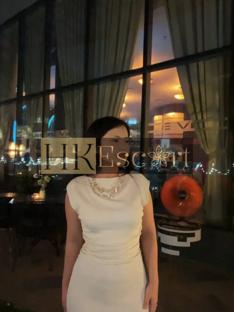 Jay - Escort Hong Kong, bust 2, height 160 cm, weight 49 kg