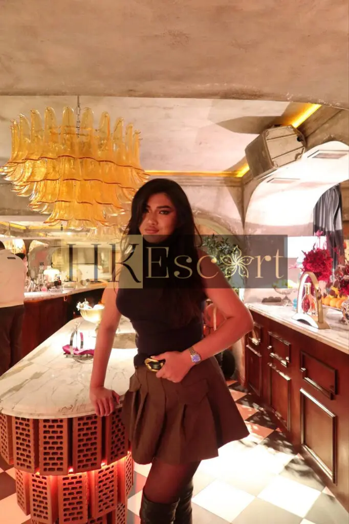 Anna - Escort Hong Kong, bust 4, height 178 cm, weight 74 kg