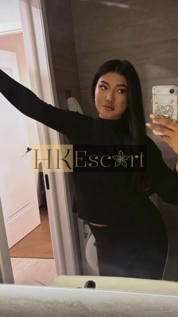 Anna - Escort Hong Kong, bust 4, height 178 cm, weight 74 kg