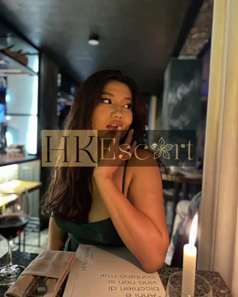 Anna - Escort Hong Kong, bust 4, height 178 cm, weight 74 kg