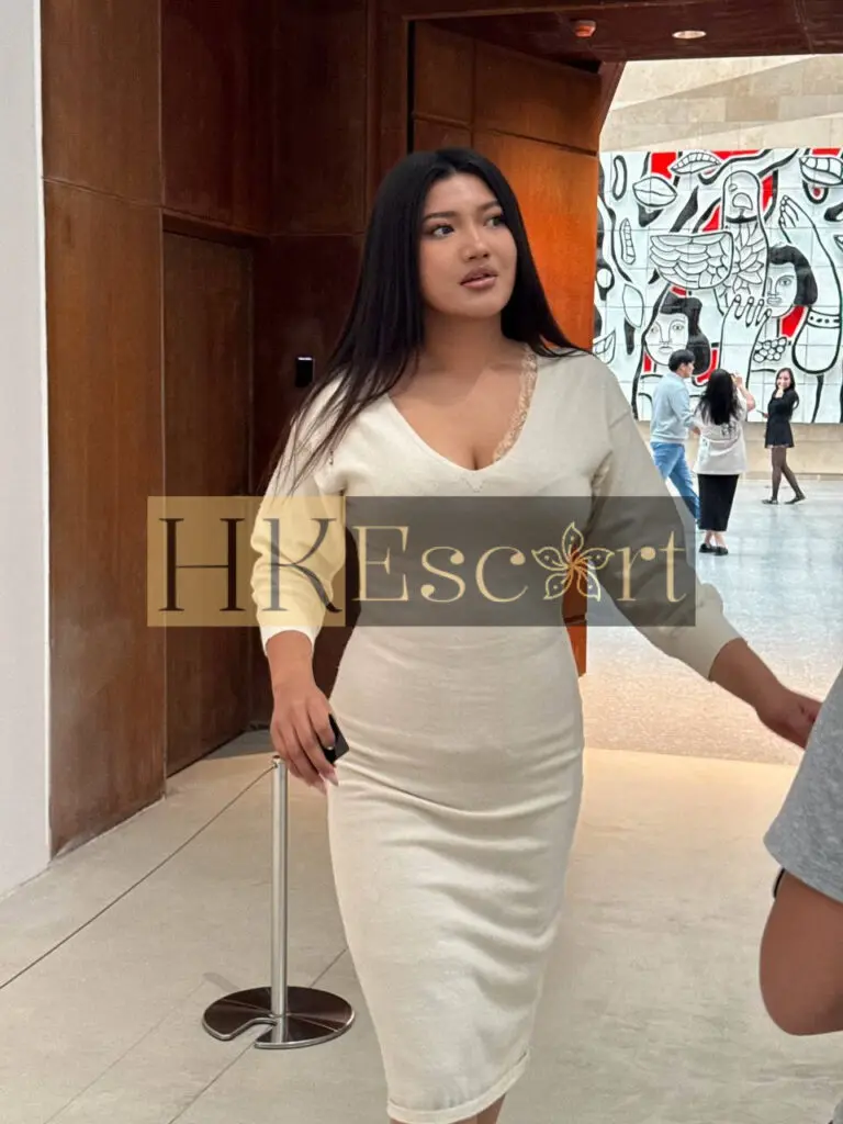 Anna - Escort Hong Kong, bust 4, height 178 cm, weight 74 kg
