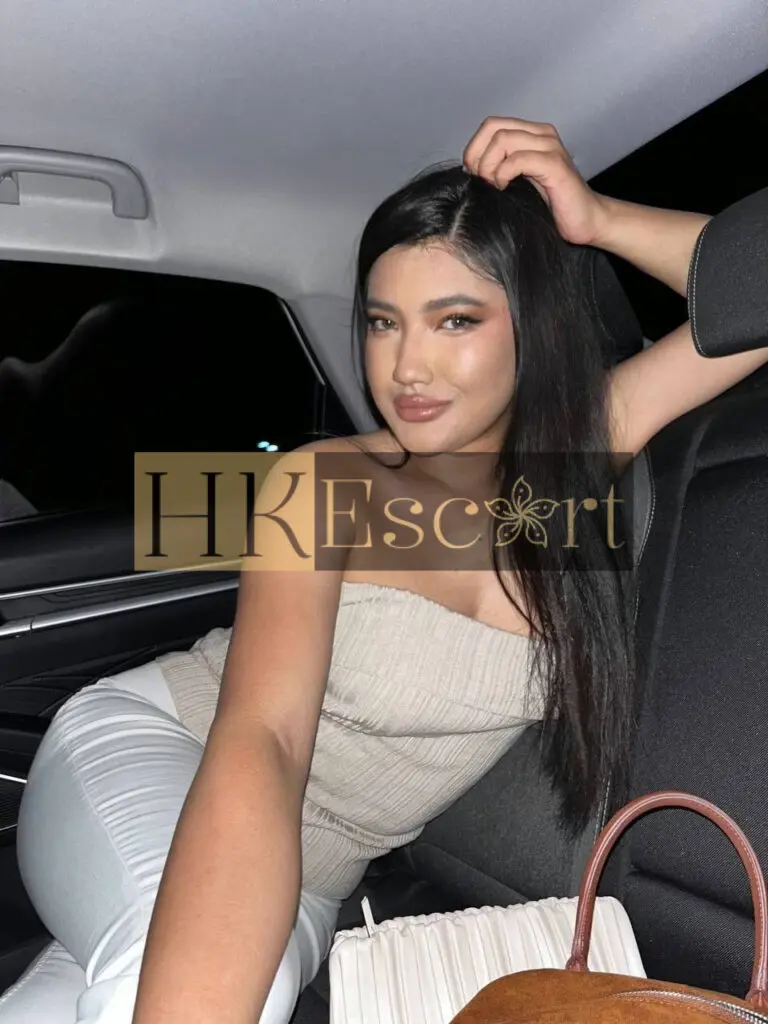 Anna - Escort Hong Kong, bust 4, height 178 cm, weight 74 kg