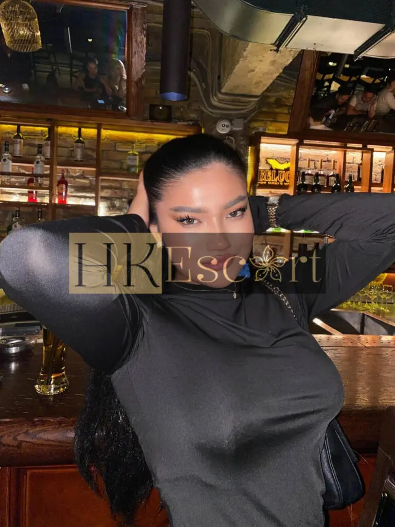 Anna - Escort Hong Kong, bust 4, height 178 cm, weight 74 kg