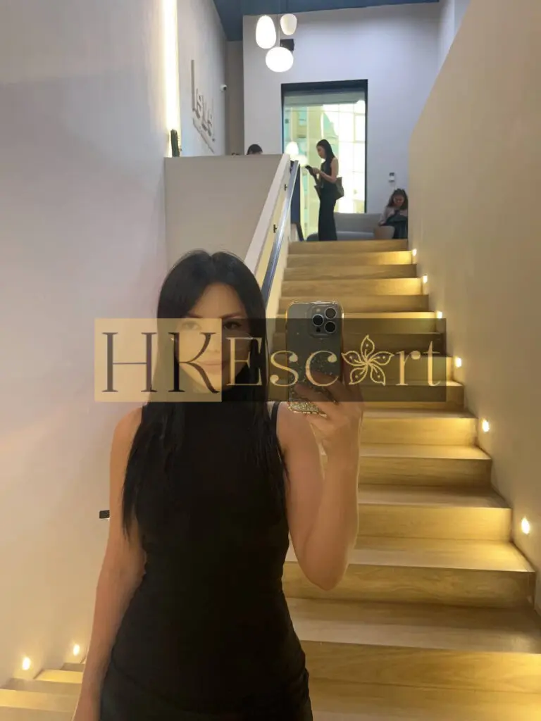 Jay - Escort Hong Kong, bust 2, height 160 cm, weight 49 kg