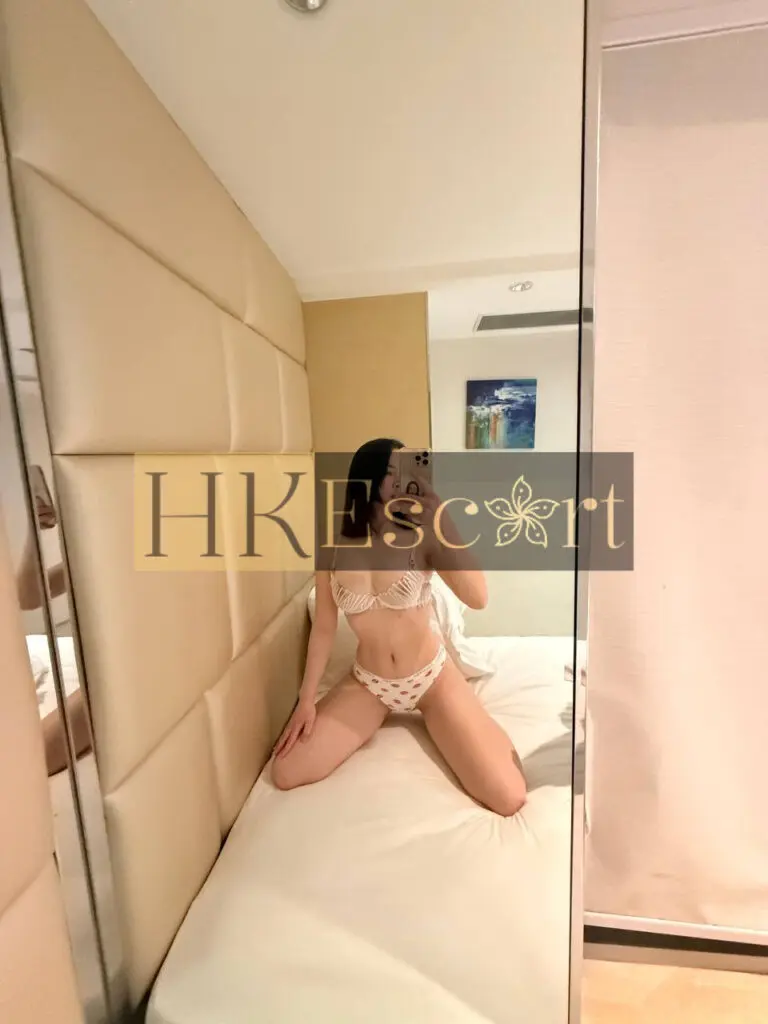 Rima - Escort Hong Kong, bust 3, height 165 cm, weight 52 kg