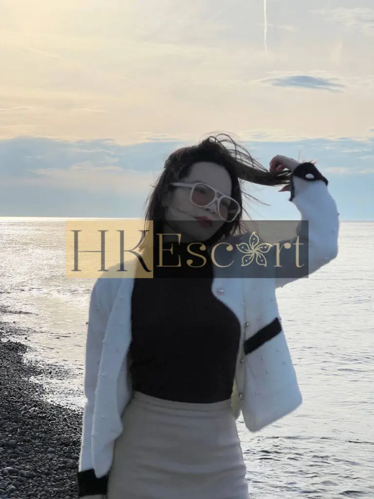 Rima - Escort Hong Kong, bust 3, height 165 cm, weight 52 kg
