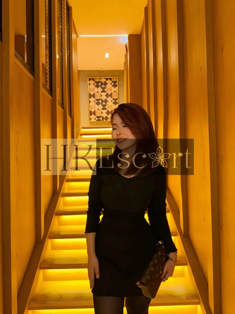 Vanessa - Escort Hong Kong, bust 3, height 160 cm, weight 52 kg