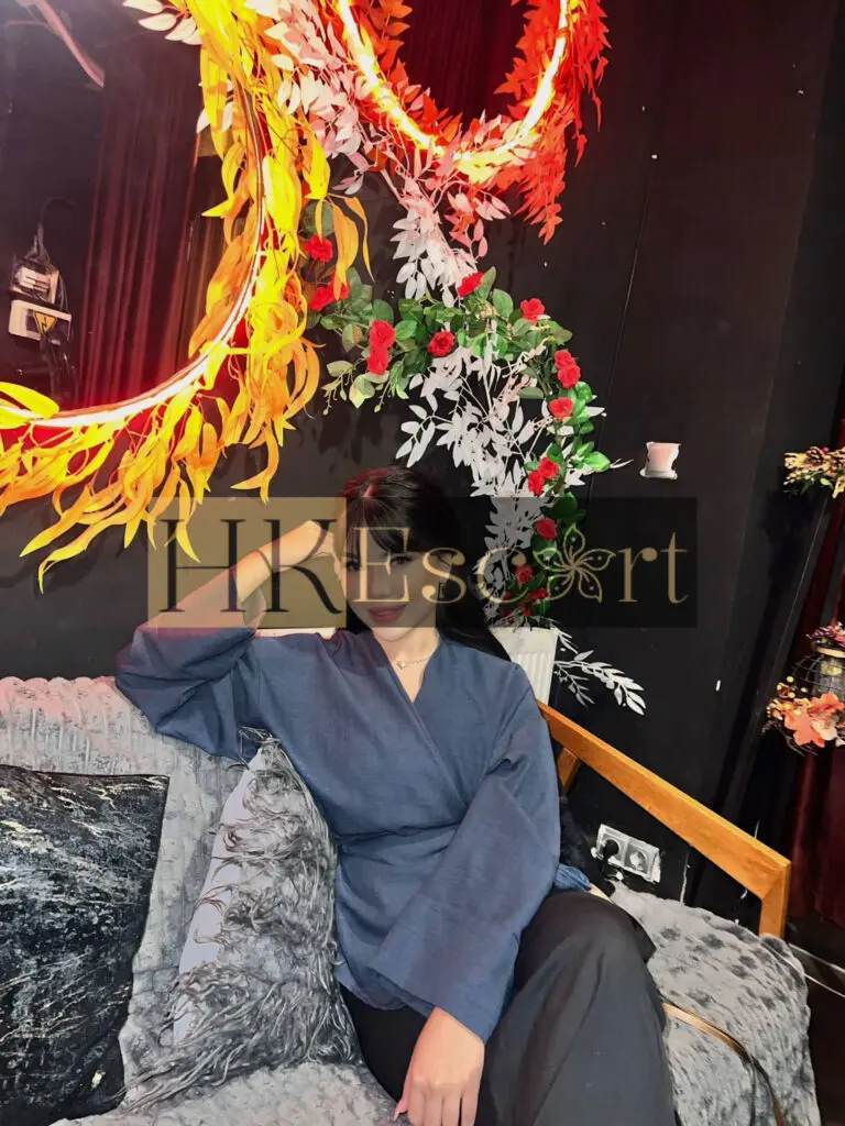Vanessa - Escort Hong Kong, bust 3, height 160 cm, weight 52 kg