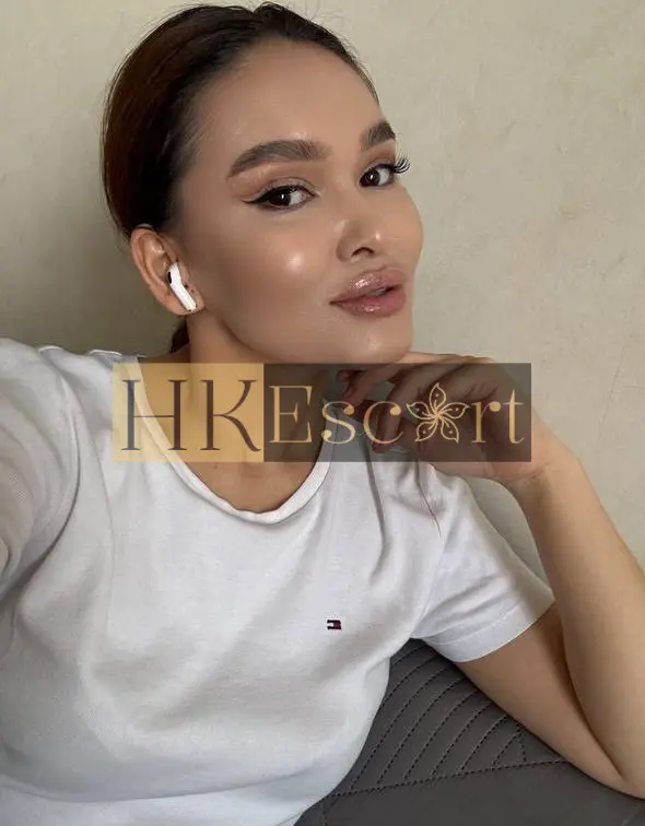 Nerissa - Escort Hong Kong, bust 2, height 160 cm, weight 57 kg