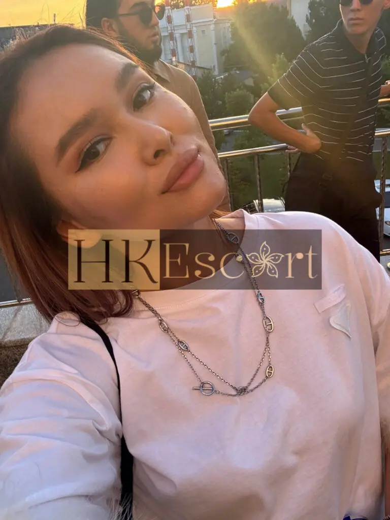 Nerissa - Escort Hong Kong, bust 2, height 160 cm, weight 57 kg