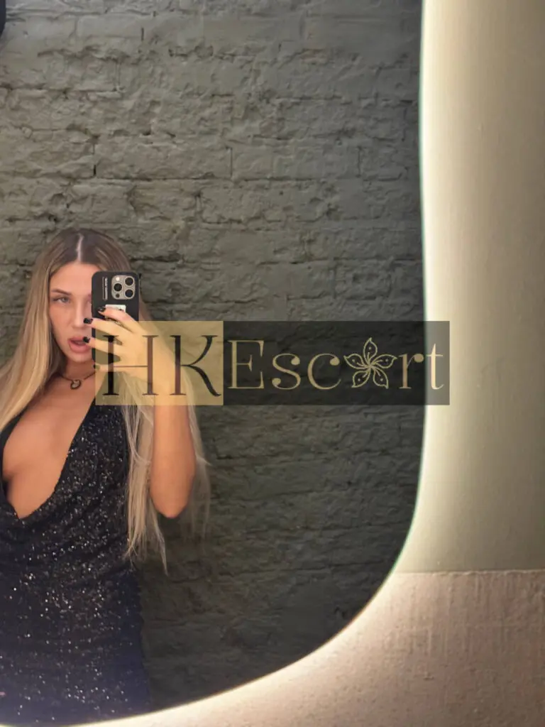 Stella - Escort Hong Kong, bust 1, height 171 cm, weight 50 kg