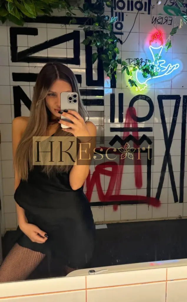 Stella - Escort Hong Kong, bust 1, height 171 cm, weight 50 kg