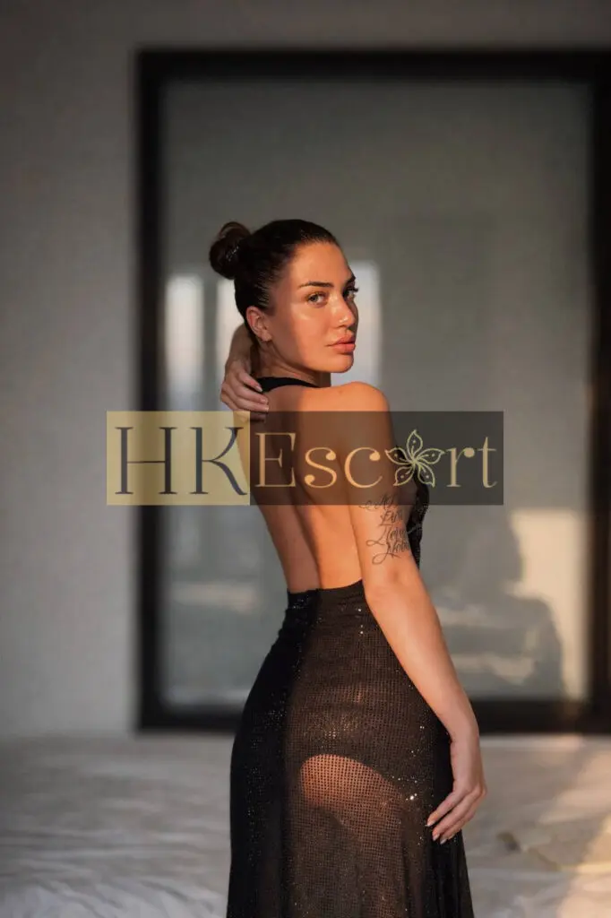  Evelina - Escort Hong Kong, bust 2, height 52 cm, weight 55 kg
