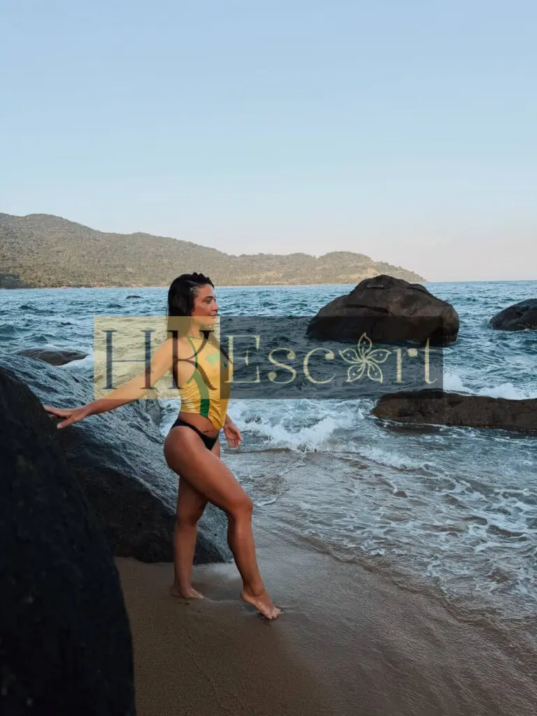  Evelina - Escort Hong Kong, bust 2, height 52 cm, weight 55 kg