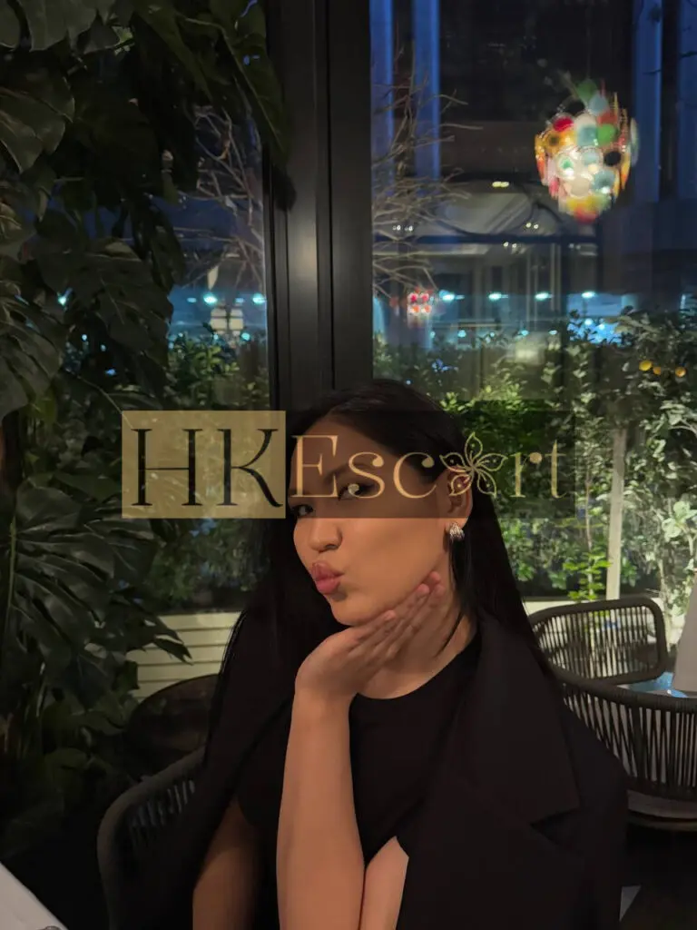 Barbara - Escort Hong Kong, bust 3, height 157 cm, weight 61 kg