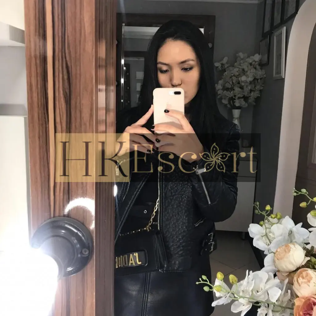 Barbara - Escort Hong Kong, bust 3, height 157 cm, weight 61 kg