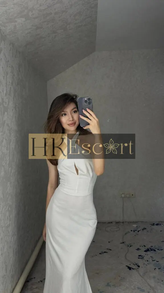 Amira - Escort Hong Kong, bust 1, height 160 cm, weight 51 kg