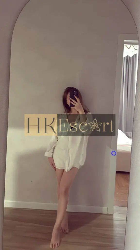 Amira - Escort Hong Kong, bust 1, height 160 cm, weight 51 kg
